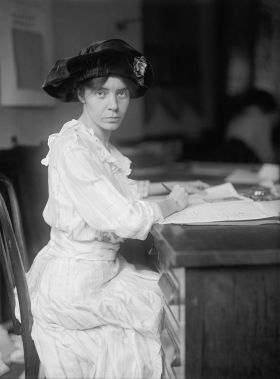 alice_paul_1915_by_harris__ewing